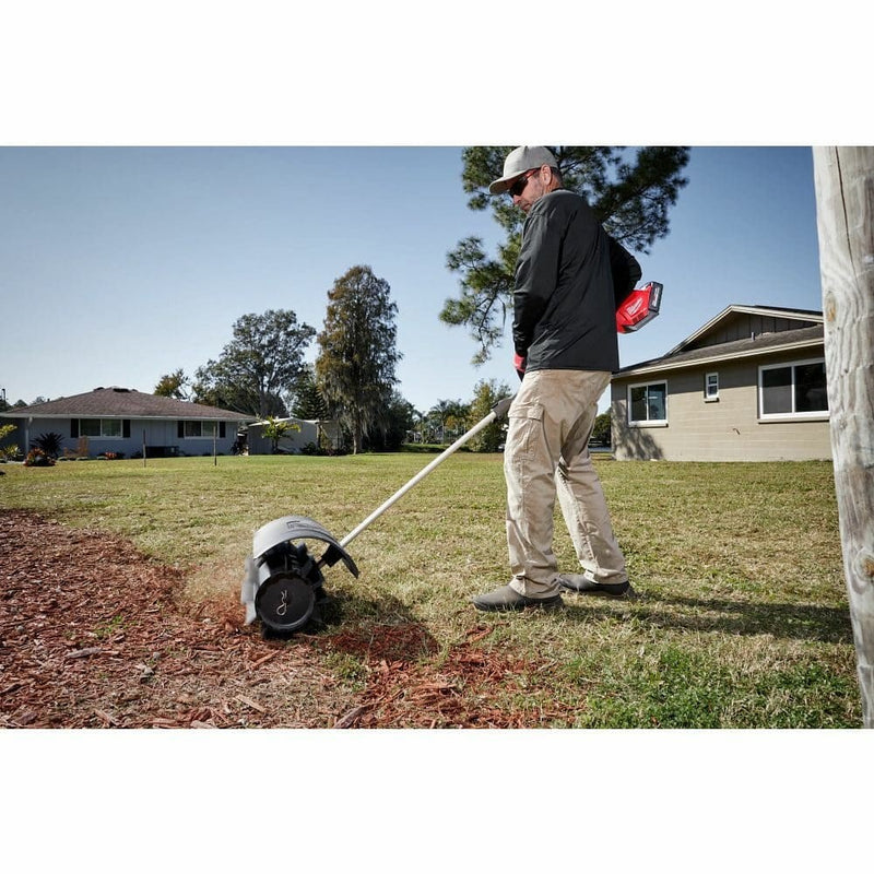 Milwaukee M18 FUEL? QUIK-LOK? Rubber Broom Attachment