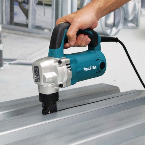 Makita 3.2mm Metal Nibbler, 710W