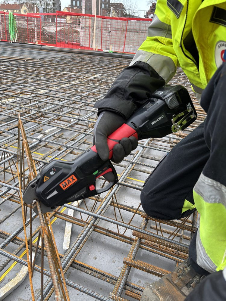 MAX Cordless Wire Mesh Cutter - Tool Only Up To 8mm WMC80