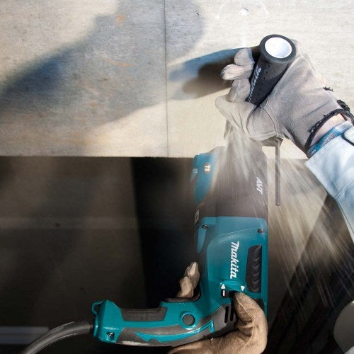 Makita 26mm SDS Plus Rotary Hammer, 800W, AVT, LED Joblight & Quick change chuck