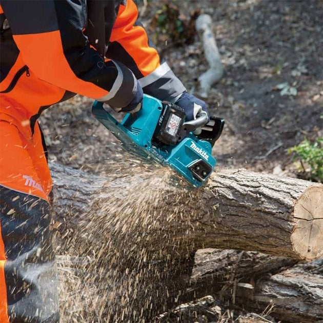 Makita 18Vx2 400mm BRUSHLESS Chainsaw with captive nuts Kit  - Includes 2 x 5.0Ah Batteries & Dual Port Rapid Charger - Toolup Australia
