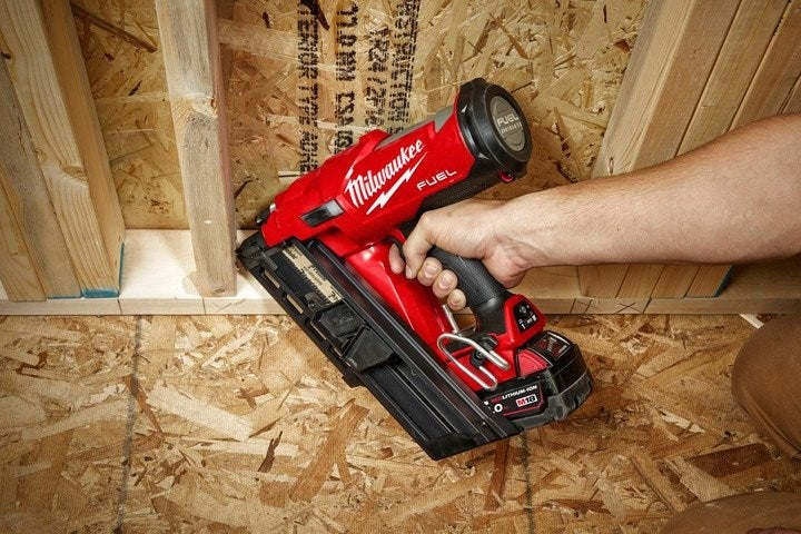 Milwaukee M18 FUEL 30Â°-34Â° Framing Nailer (Tool Only, Case) - Toolup Australia