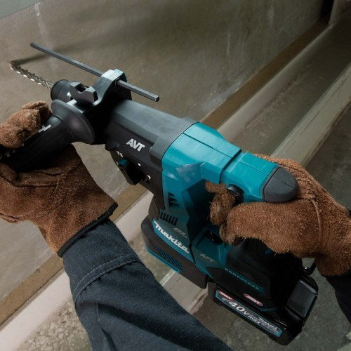 Makita "40V Max BRUSHLESS AWS* 28mm Rotary Hammer, Quick Change Chuck - Includes 2 x 4.0Ah Batteries, Single Port Rapid Charger & Makpac Case Type 4. *AWS Receiver sold separately (198901-5) BONUS: 18V LXT Battery Charging Adaptor (ADP10) " HR002GM205